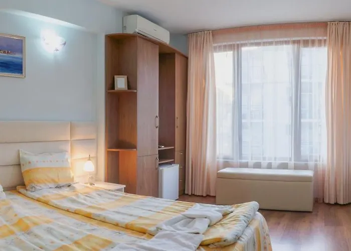 招待所 Karamihalevi 3*